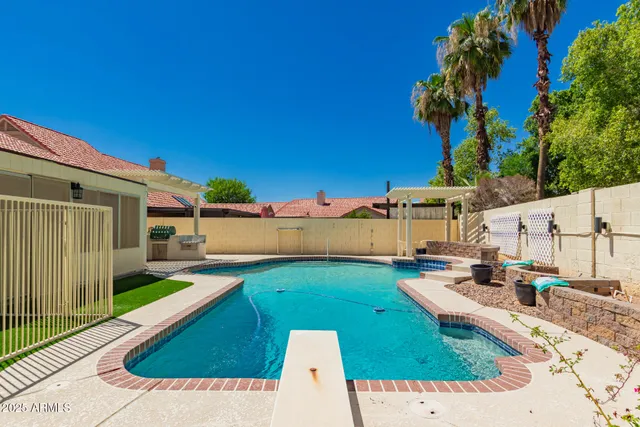 $564,000 | 1426 East Redfield Road, Gilbert, AZ 85234