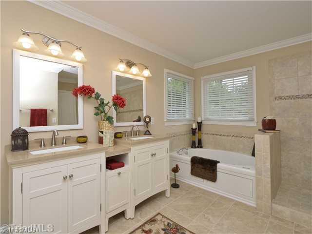6375 Robinhood Road Pfafftown, NC 27040 - Photo 11 of 16 Master Bath/Spa.