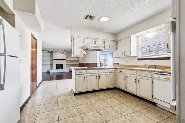 $315,000 | 4241 Beaune Drive, Kenner, LA 70065