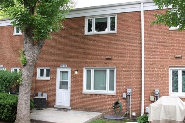 1150 Higgins Road, Unit C Park Ridge, IL 60068 - Photo 2 of 14