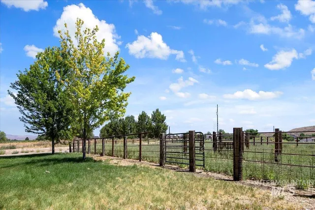 $748,444 | 3617 Bowman Road, Emmett, ID 83617