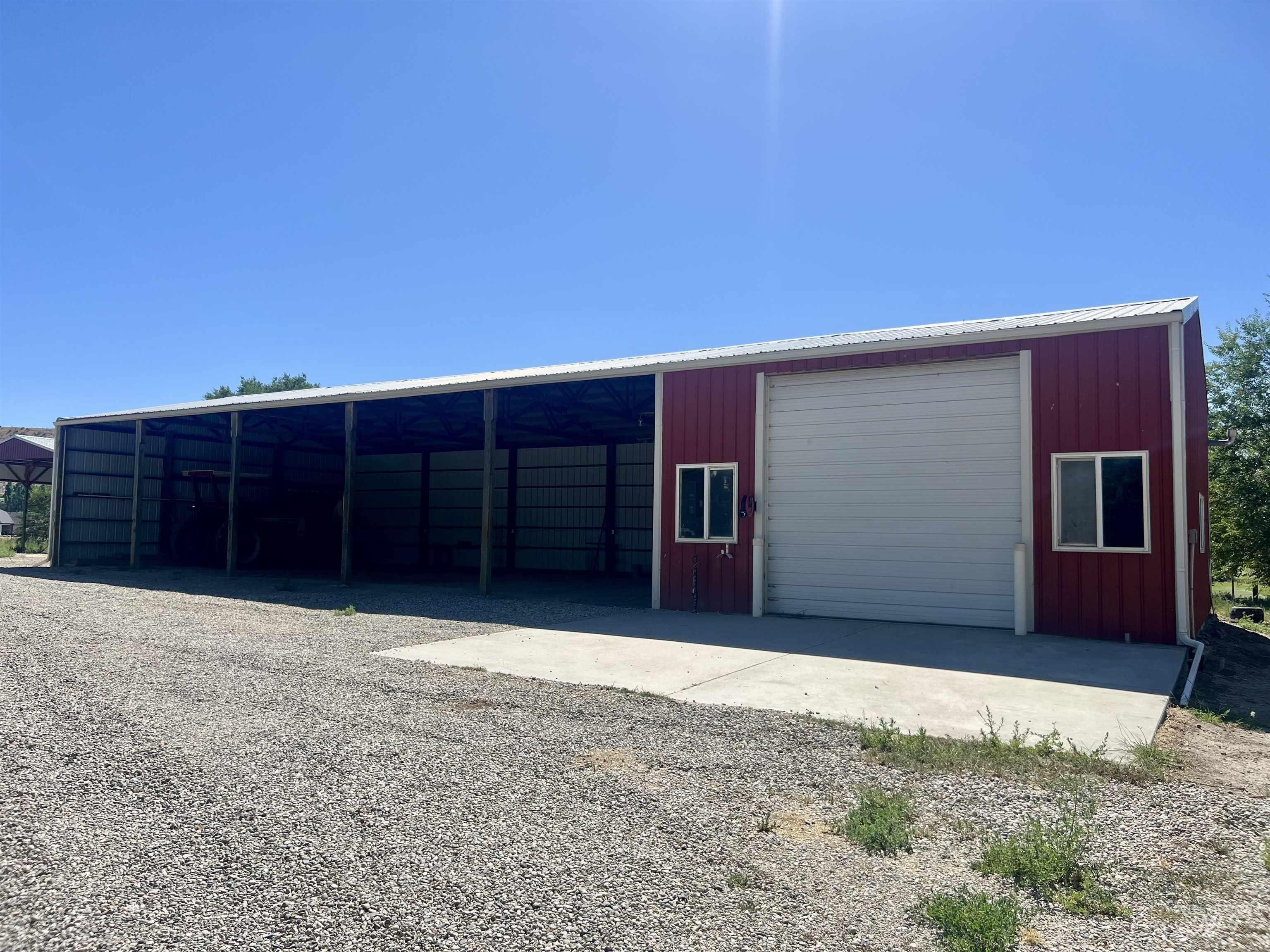 3617 Bowman Road Emmett, ID 83617 - Photo 4 of 50 Garage featuring a garage