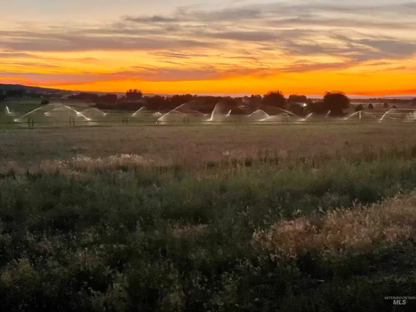 $739,444 | 3617 Bowman Road, Emmett, ID 83617