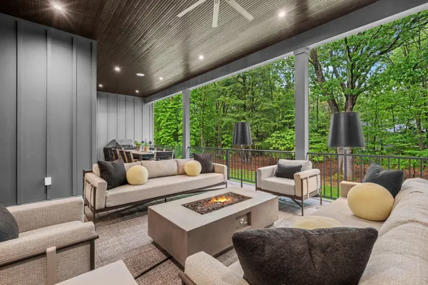 $2,125,000 | 3341 Gaslight Lane, Saugatuck, MI 49453