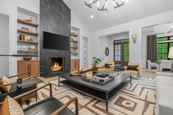 $2,125,000 | 3341 Gaslight Lane, Saugatuck, MI 49453