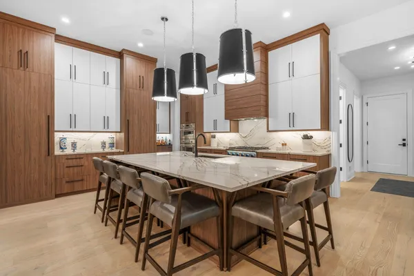 $2,125,000 | 3341 Gaslight Lane, Saugatuck, MI 49453