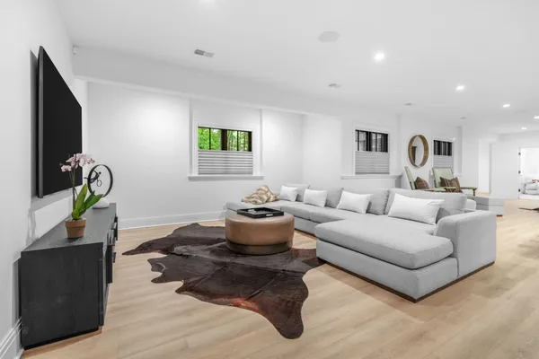 $2,125,000 | 3341 Gaslight Lane, Saugatuck, MI 49453