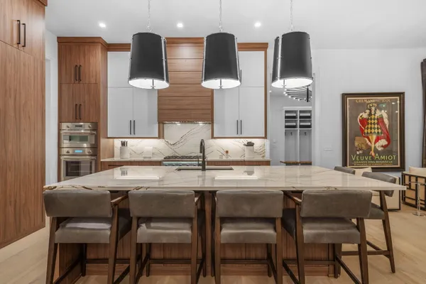 $2,125,000 | 3341 Gaslight Lane, Saugatuck, MI 49453