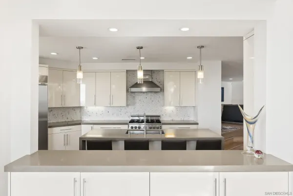 $4,995,000 | 13721 Pine Needles Drive, Del Mar, CA 92014
