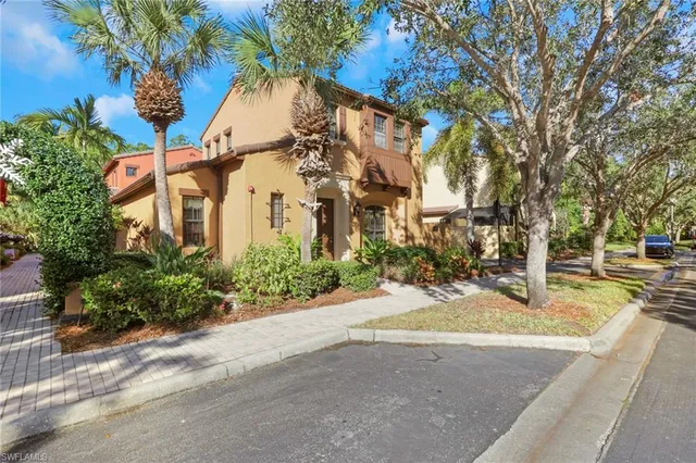 $369,000 | 9081 Chula Vista Street, Unit 10501, Naples, FL 34113