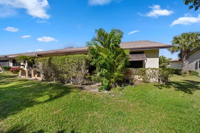 $289,000 | 2 Ridge Pointe Drive, Unit A, Boynton Beach, FL 33435