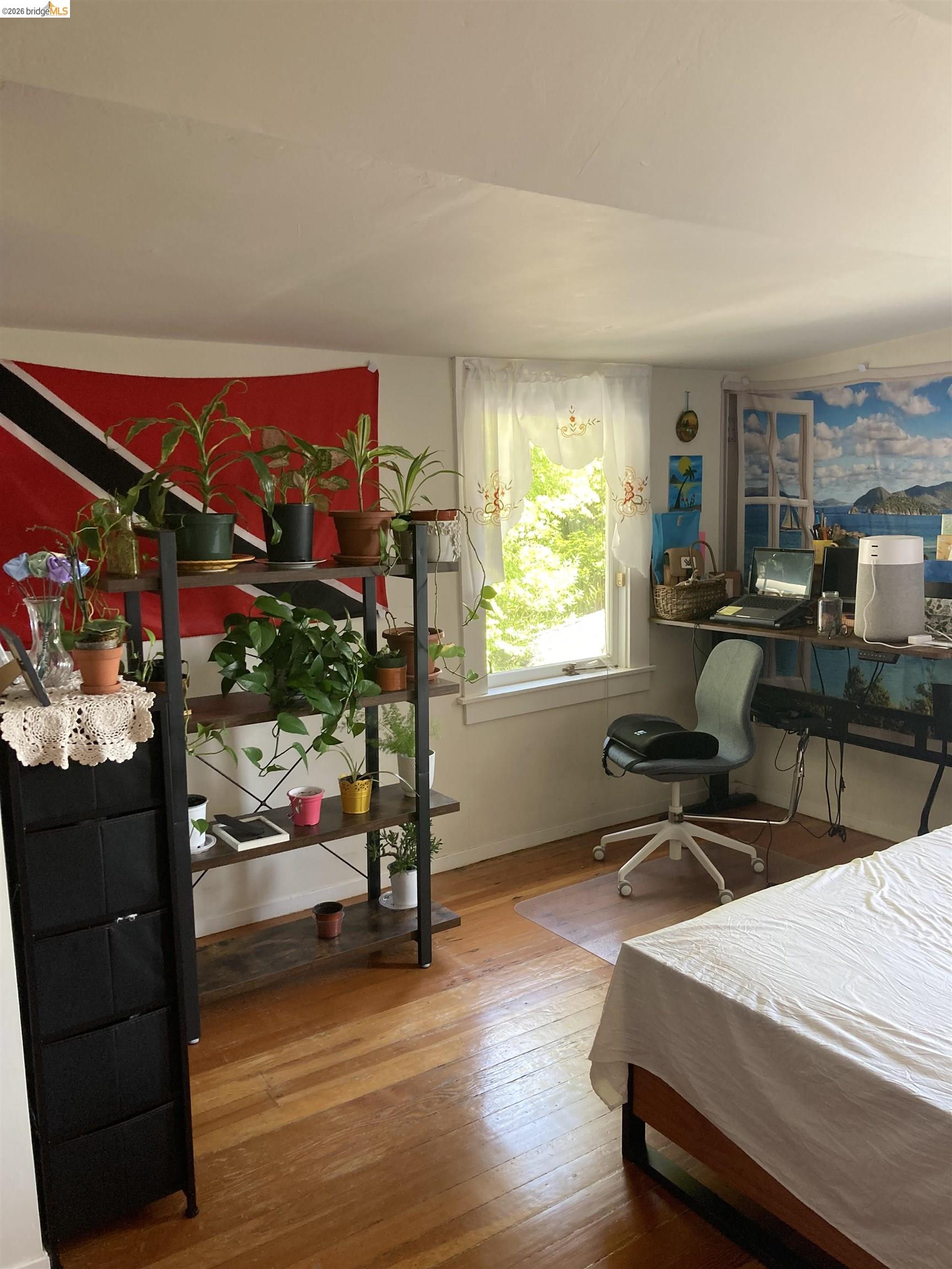 1631 La Vereda Road Berkeley, CA 94709 - Photo 36 of 42 Bedroom