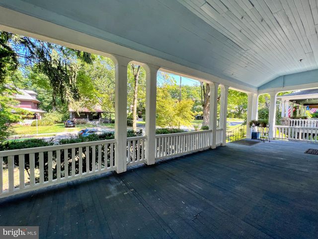 $314,970 | 18 East Greenwood Avenue, Lansdowne, PA 19050