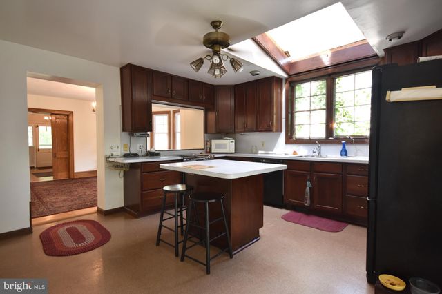 $314,970 | 18 East Greenwood Avenue, Lansdowne, PA 19050