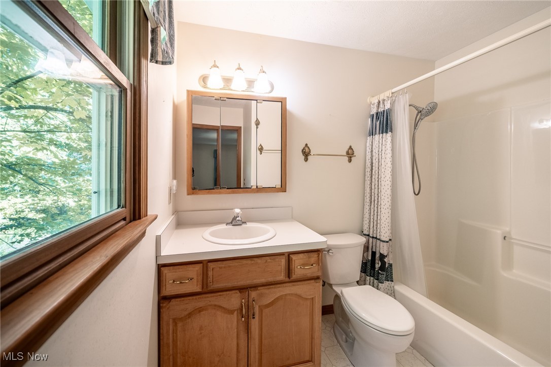 11510 Clark Road Chardon, OH 44024 - Photo 25 of 42