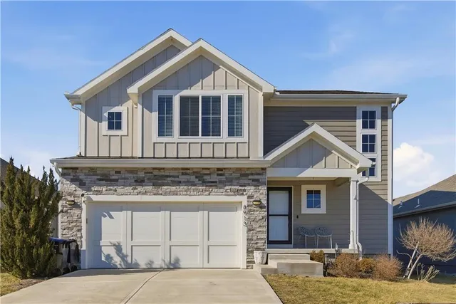 $425,000 | 8913 Southwest 8th Street, Blue Springs, MO 64064