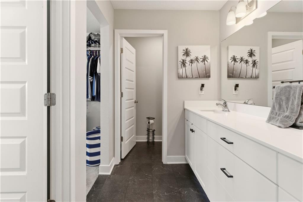 8913 Southwest 8th Street Blue Springs, MO 64064 - Photo 20 of 37