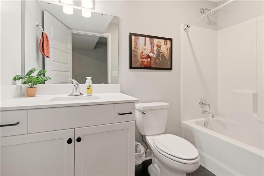 8913 Southwest 8th Street Blue Springs, MO 64064 - Photo 29 of 37