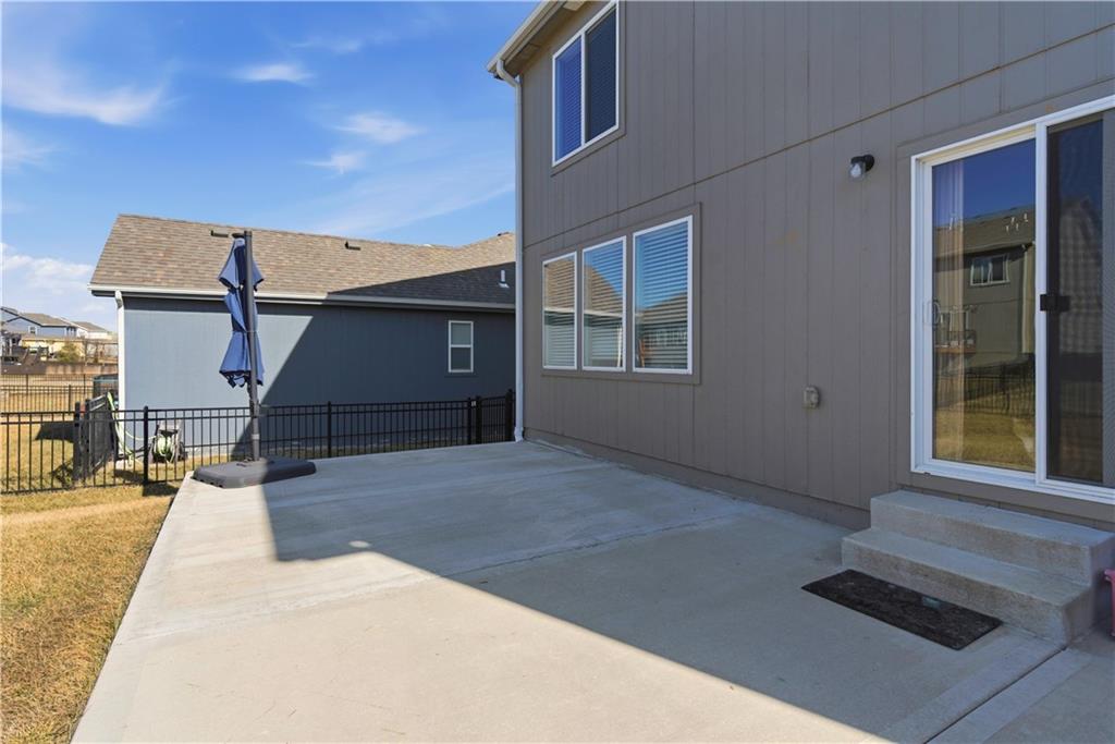 8913 Southwest 8th Street Blue Springs, MO 64064 - Photo 35 of 37