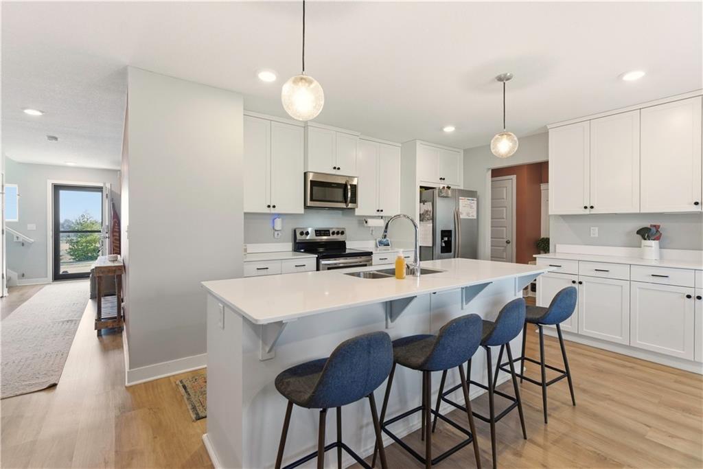 8913 Southwest 8th Street Blue Springs, MO 64064 - Photo 5 of 37