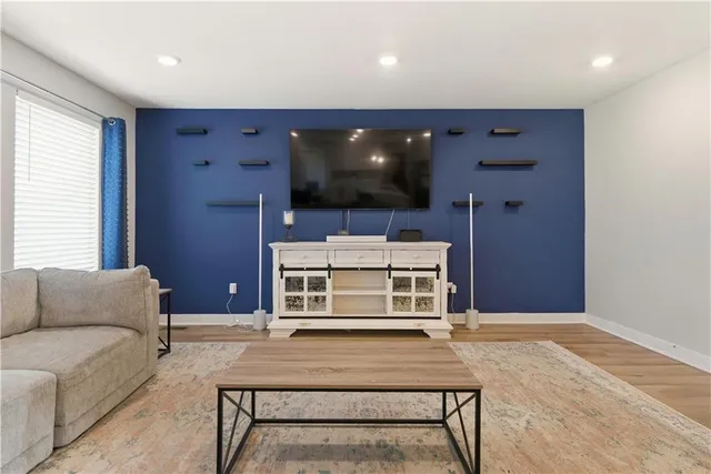 $425,000 | 8913 Southwest 8th Street, Blue Springs, MO 64064