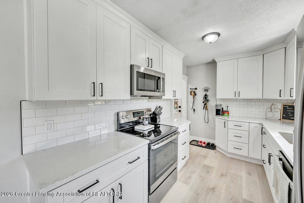 2550 Harmon Road St. Johns, MI 48879 - Photo 9 of 26 DSC04008