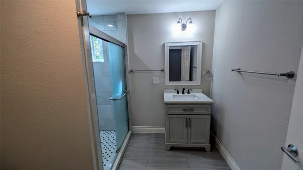 $2,395 | 710 West 23rd Street, Houston, TX 77008
