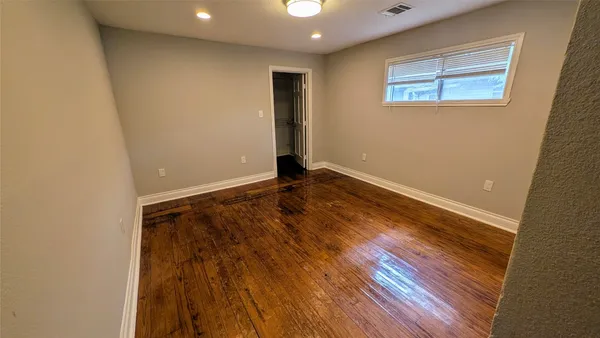 $2,395 | 710 West 23rd Street, Houston, TX 77008