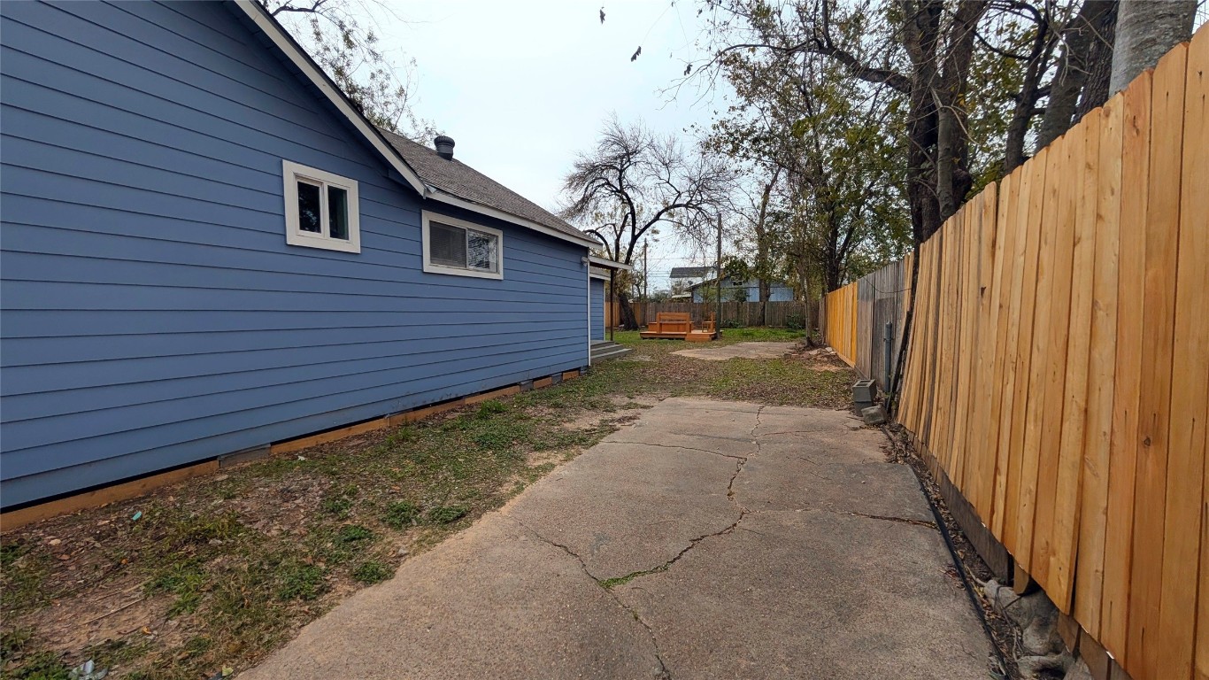 710 West 23rd Street Houston, TX 77008 - Photo 24 of 25