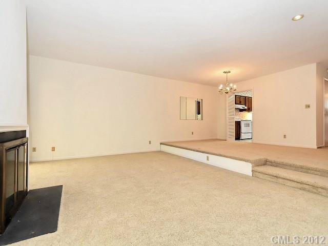 5803 Sharon Road, Unit A Charlotte, NC 28210 - Photo 4 of 16 Gallery Image 4