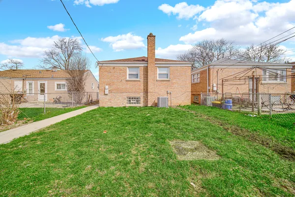 $389,900 | 3629 West 84th Street, Chicago, IL 60652