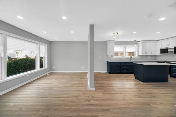 $389,900 | 3629 West 84th Street, Chicago, IL 60652
