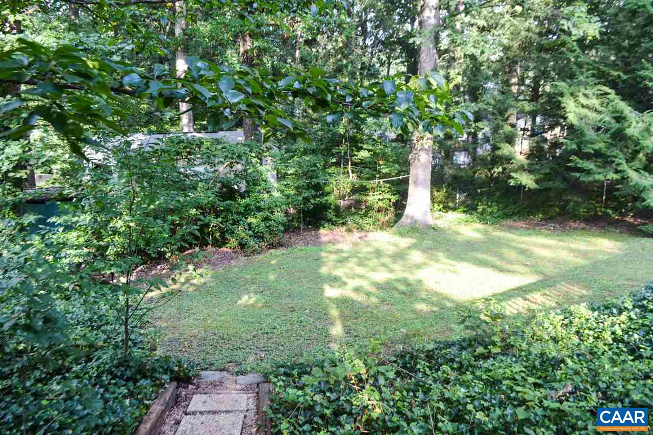 703 Shamrock Road Charlottesville, VA 22903 - Photo 30 of 36 a view of yard