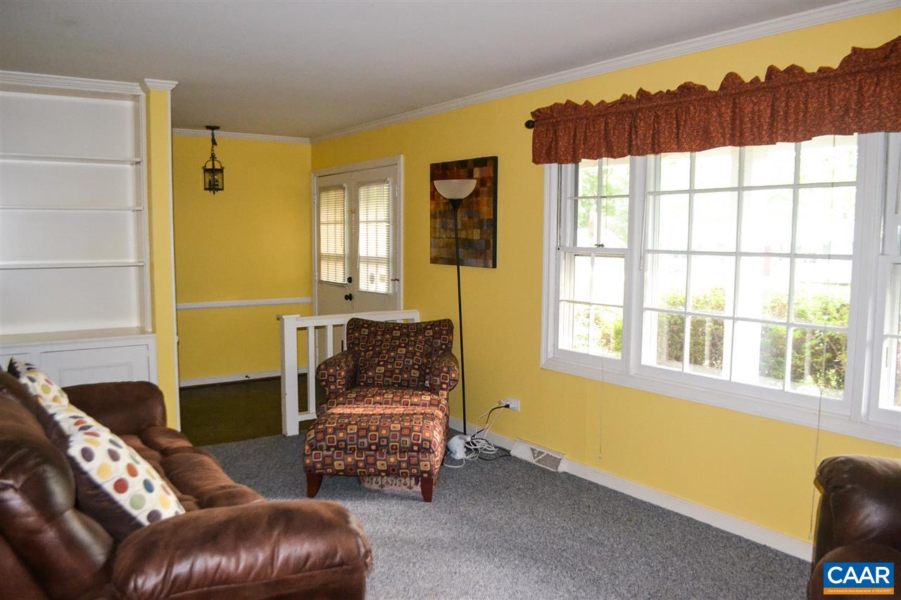 703 Shamrock Road Charlottesville, VA 22903 - Photo 8 of 36 a living room with furniture and a window