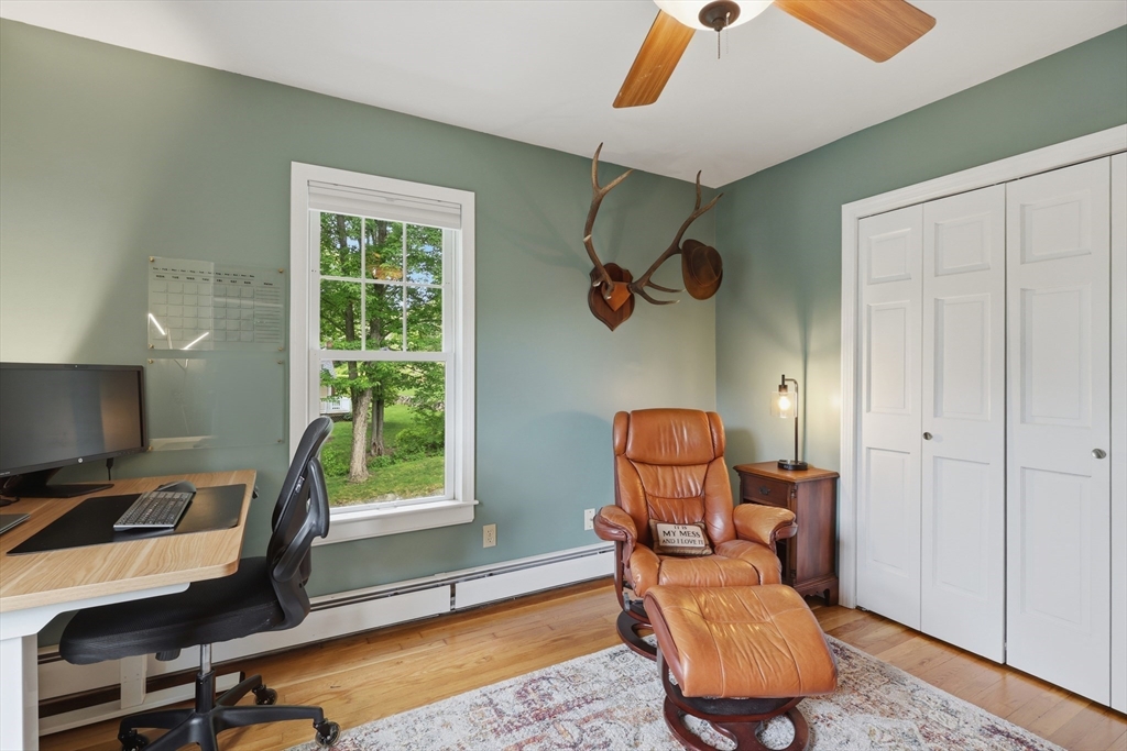 28 Modoc Street Worcester, MA 01604 - Photo 32 of 42