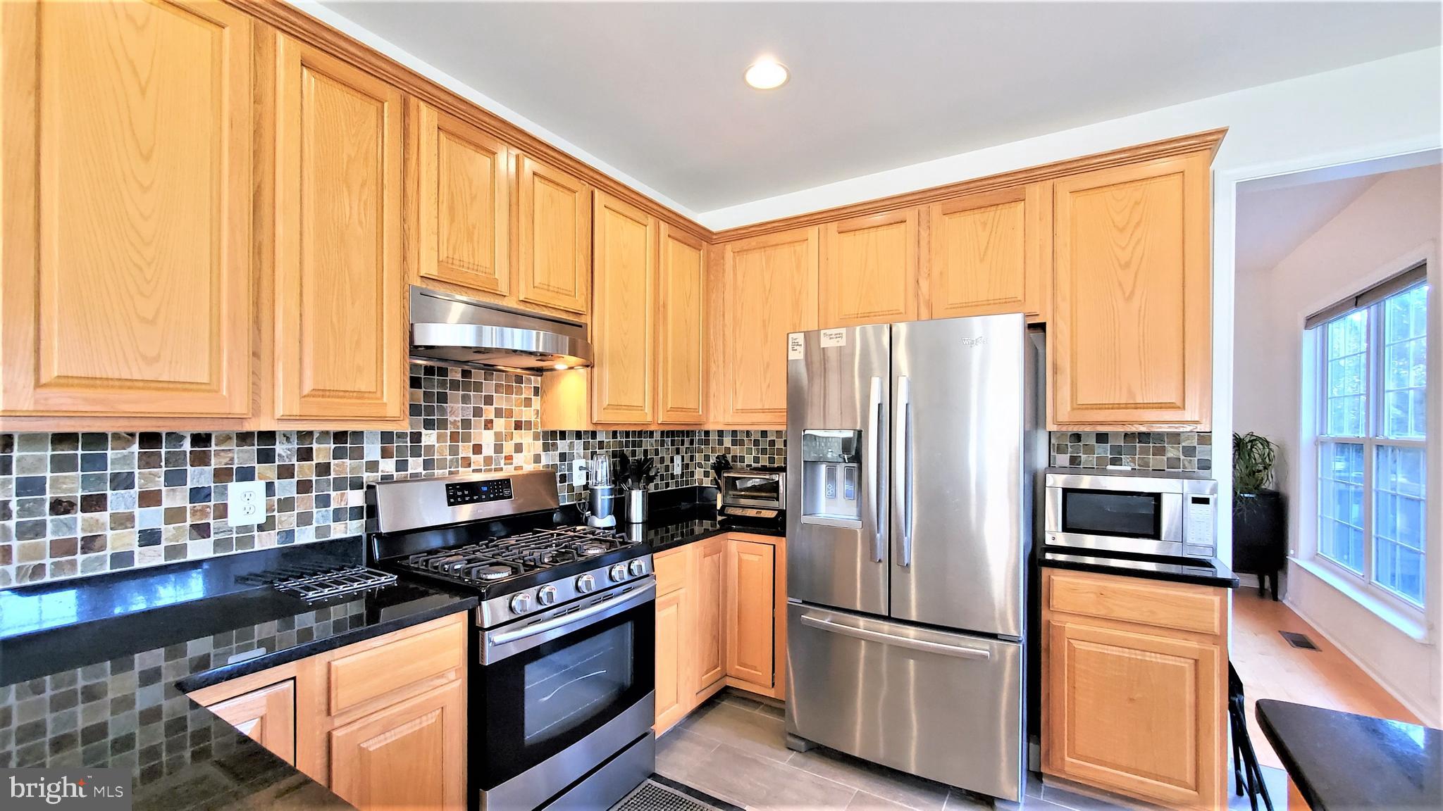 2465 Leyland Ridge Road Herndon, VA 20171 - Photo 12 of 45 Gallery Image 12