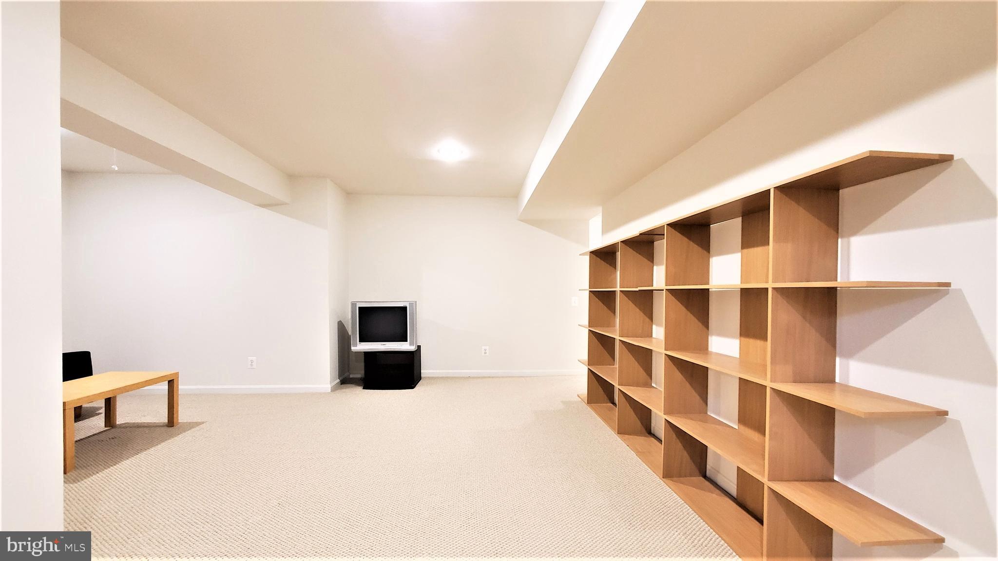2465 Leyland Ridge Road Herndon, VA 20171 - Photo 35 of 45 Gallery Image 35