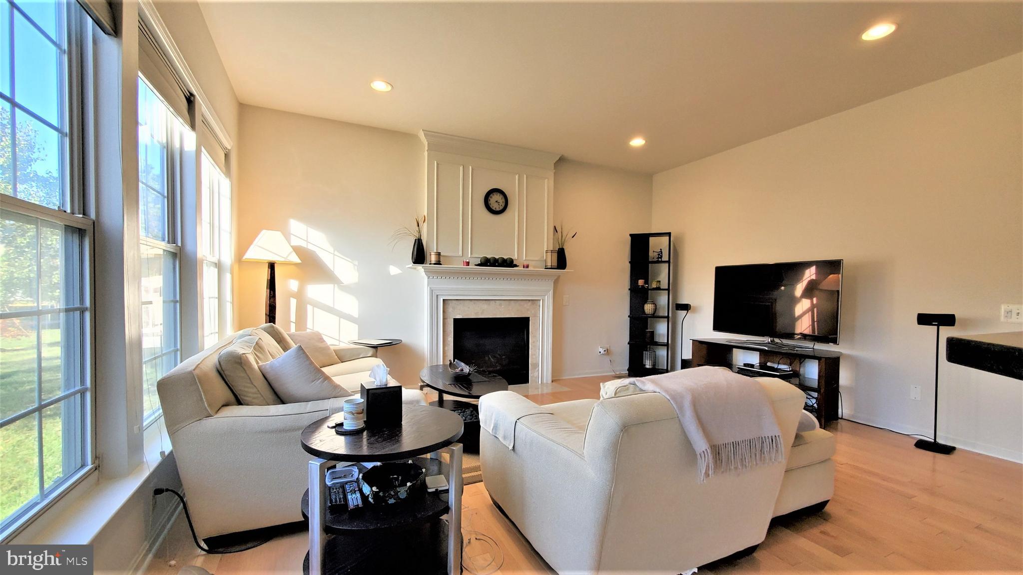 2465 Leyland Ridge Road Herndon, VA 20171 - Photo 10 of 45 Gallery Image 10