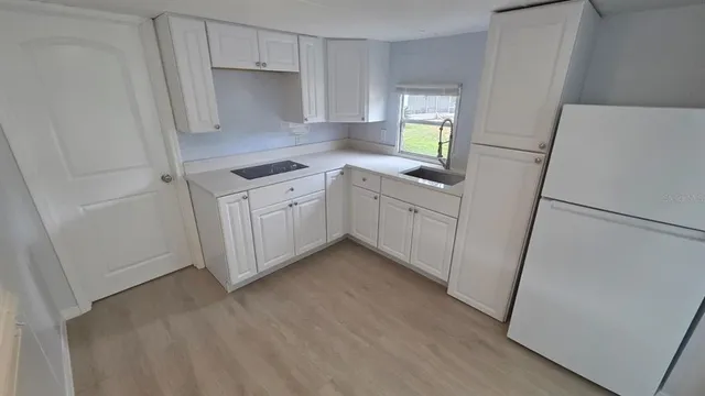 $1,300 | Undisclosed Address, Zephyrhills, FL 33540