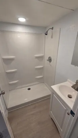 $1,300 | Undisclosed Address, Zephyrhills, FL 33540