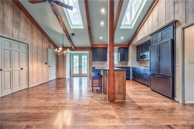 $850,000 | 5524 Mission Road, Fairway, KS 66205