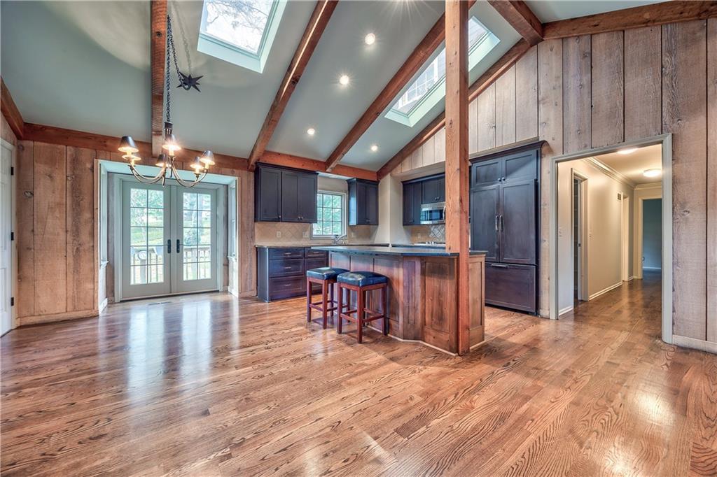 5524 Mission Road Fairway, KS 66205 - Photo 14 of 35