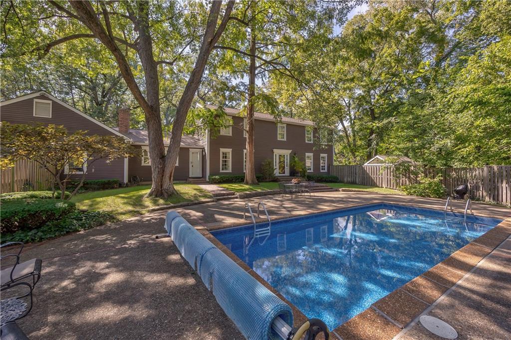 5524 Mission Road Fairway, KS 66205 - Photo 4 of 35