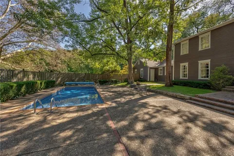 $799,950 | 5524 Mission Road, Fairway, KS 66205