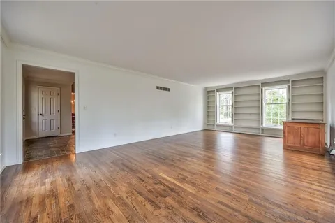 $799,950 | 5524 Mission Road, Fairway, KS 66205