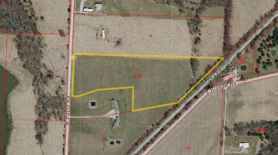 Davis Road Centralia, MO 65240 - Photo 1 of 1