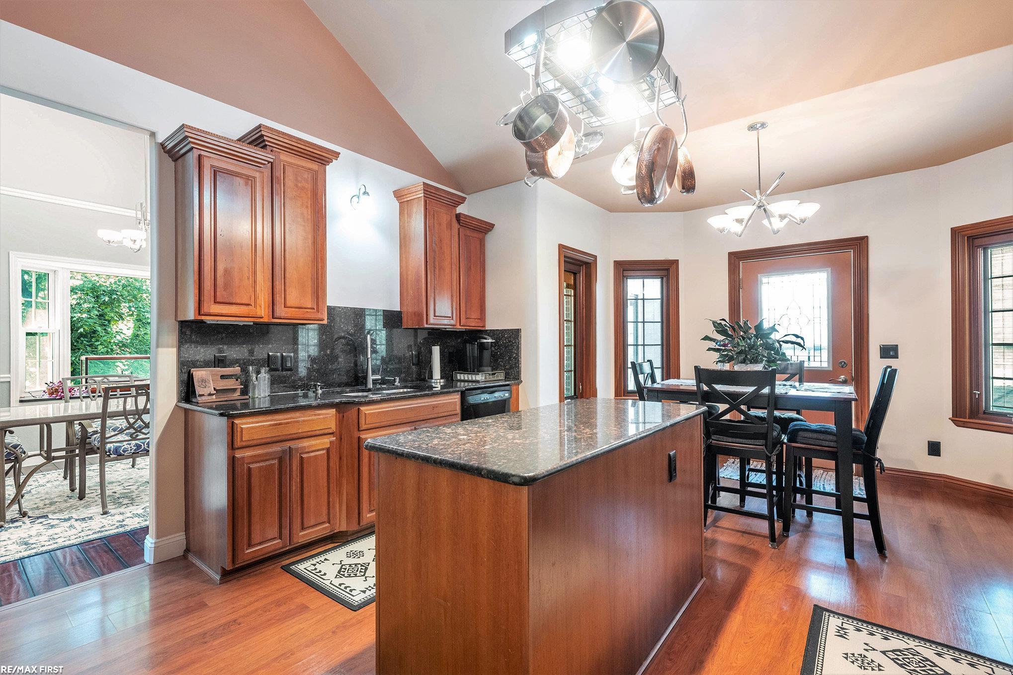 33473 Mulvey Road Fraser, MI 48026 - Photo 11 of 44 50177222-dc673876-8c5e-45a0-993d-63babfe58fad.JPG