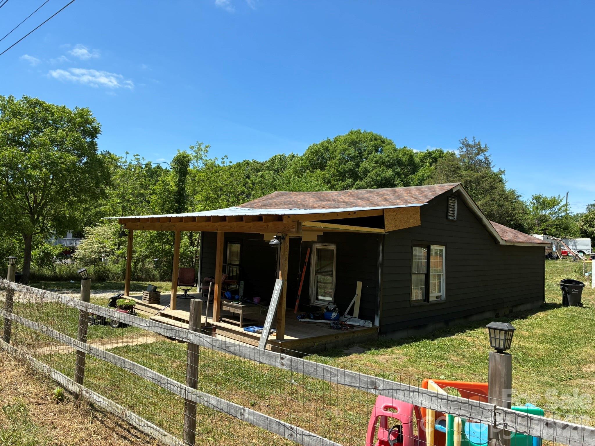 119 Robin Road Gastonia, NC 28056 - Photo 1 of 17 Gallery Image 1