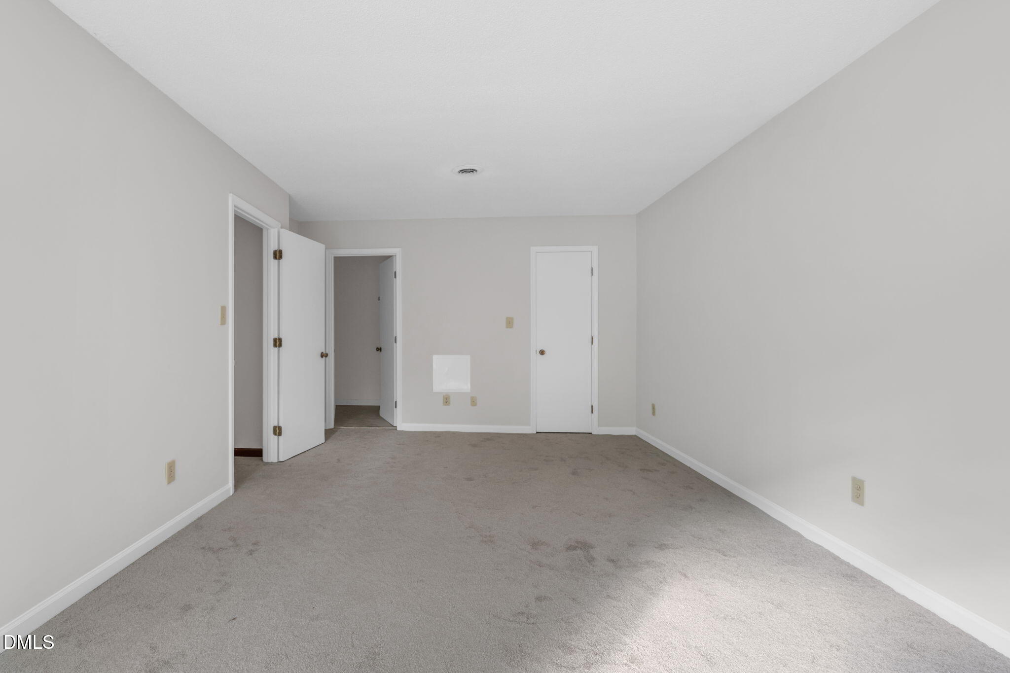 2860 Rue Sans Famille Raleigh, NC 27607 - Photo 22 of 40 a view of an empty room