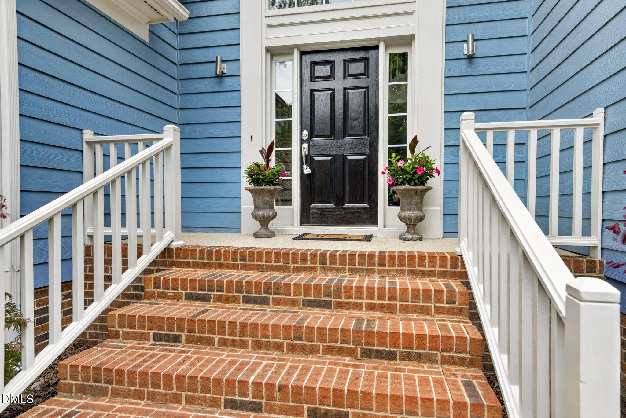 8104 Knebworth Court Raleigh, NC 27613 - Photo 3 of 45 8-web-or-mls-8104 Knebworth Court, - 8